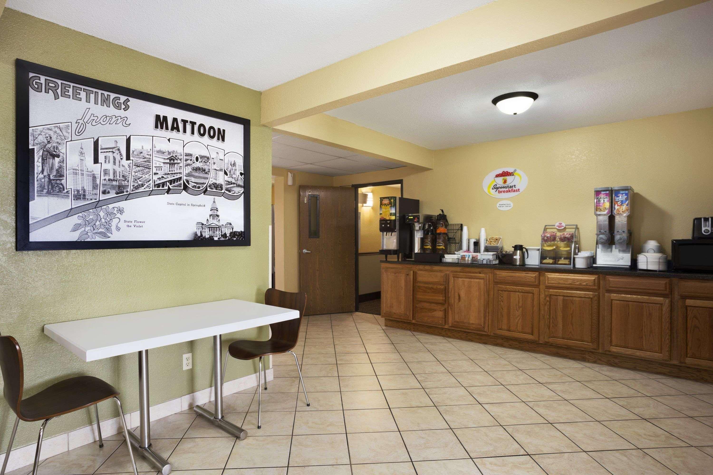 Hotel Super 8 By Wyndham Mattoon Exterior foto