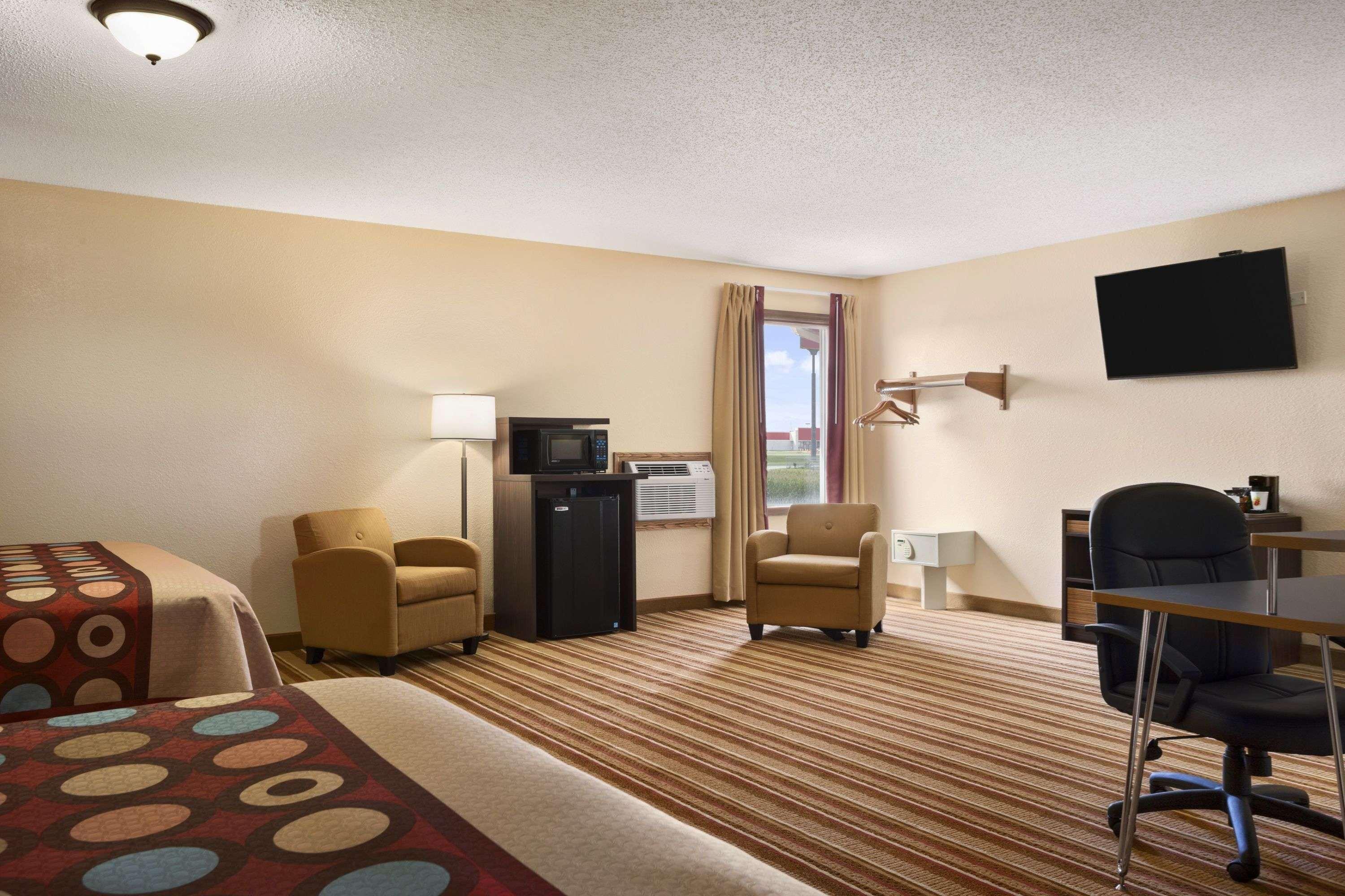 Hotel Super 8 By Wyndham Mattoon Exterior foto